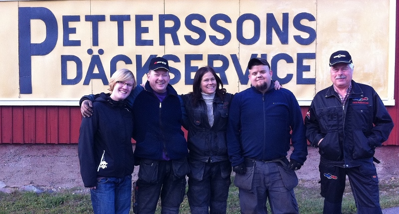 vi-som-jobbar-på-petterssons-däckservice-traktordäck